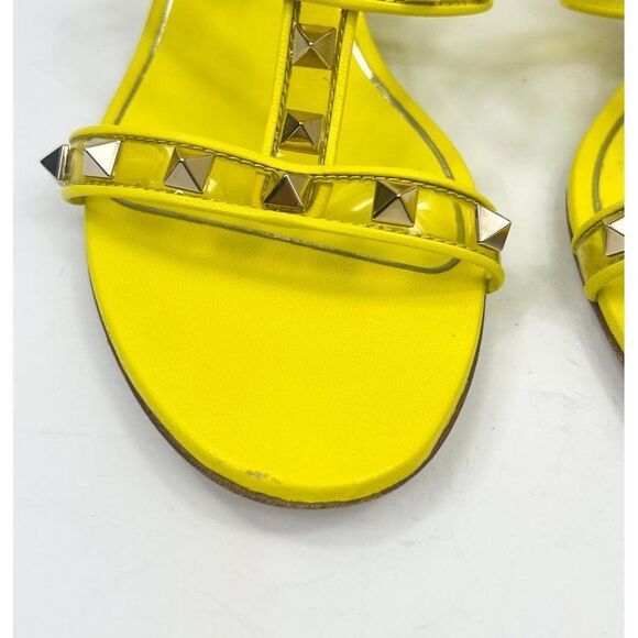 VALENTINO Garavani Yellow Platinum Rockstud Open Toe Plexi Heel Sandals … - Picture 5 of 11